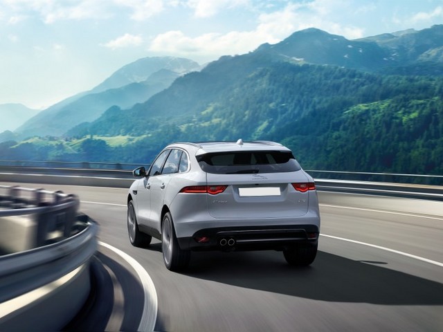  F-PACE - 2016-....